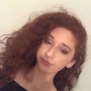 Meet your Posher, Lily